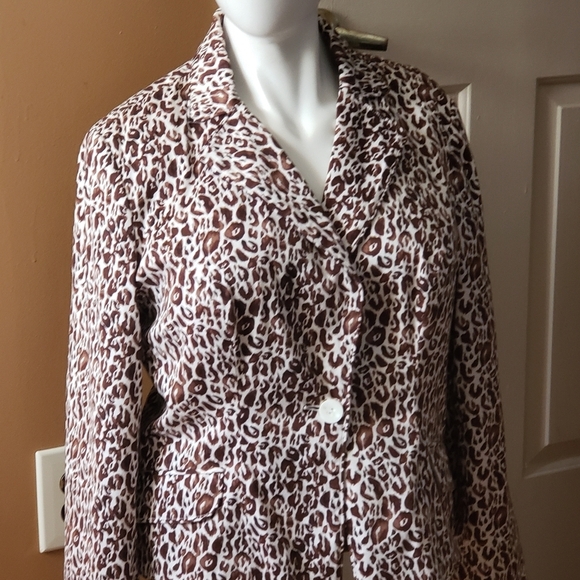 🌼Ladies animal print jacket - Picture 5 of 7